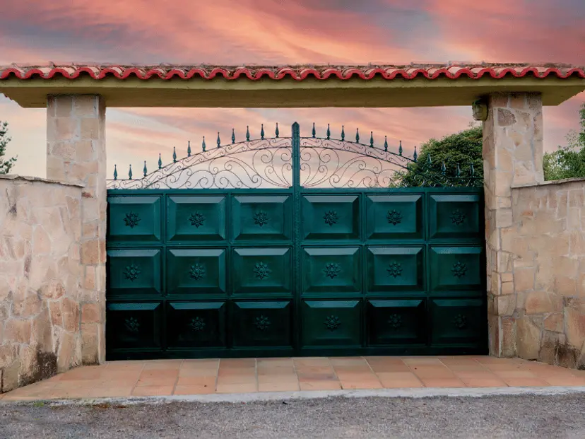 14 Stunning Iron Main Gate Colour Combinations for a Stylish Entrance